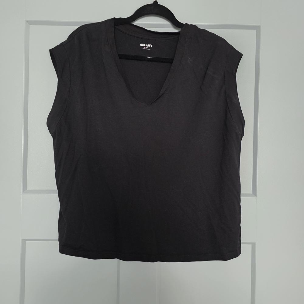 Old Navy Women’s Shirt XLT Black 100% Cotton V-Neck Sleeveless Tee Top